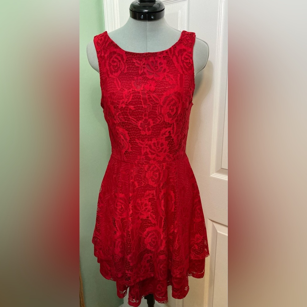 NWT - Junior’s XS - Speechless Tiered Fit & Flare Lace Dress - Dark Red